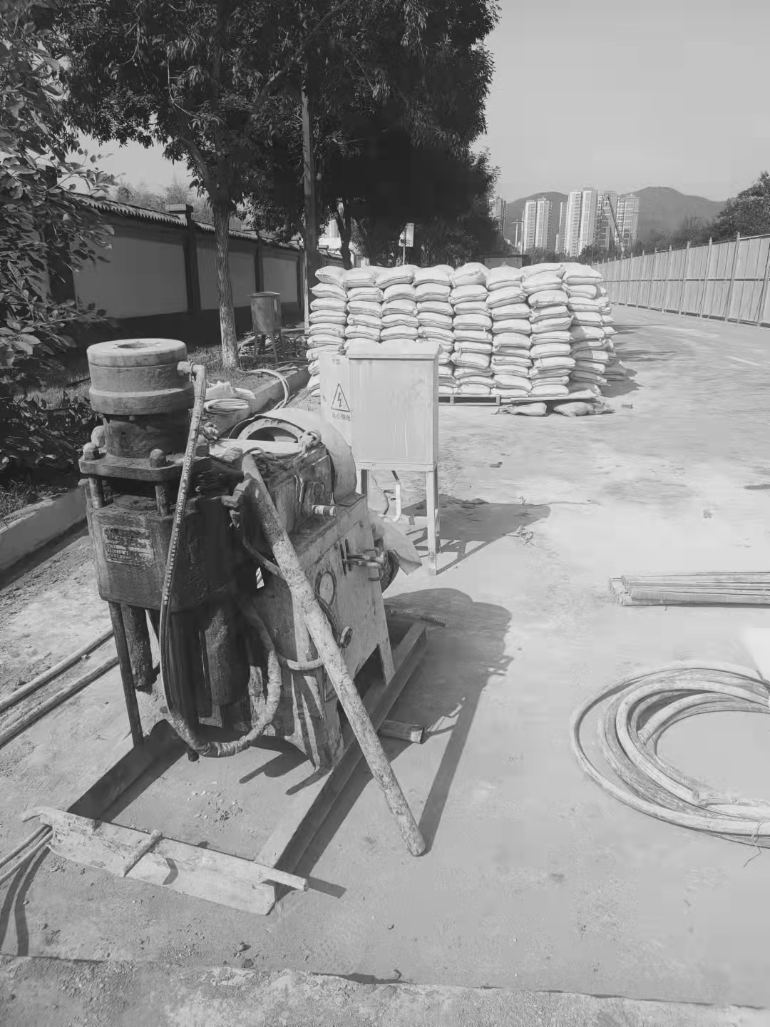 洪湖场区重载车疑难路基处理方案